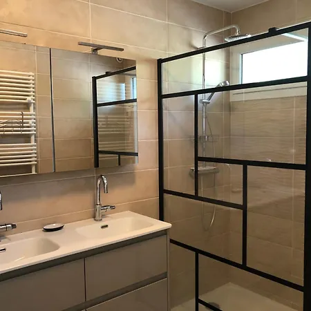 Appartement 100 M2 Vue Sancy Et Puy De Dome Veyre-Monton Exterior foto