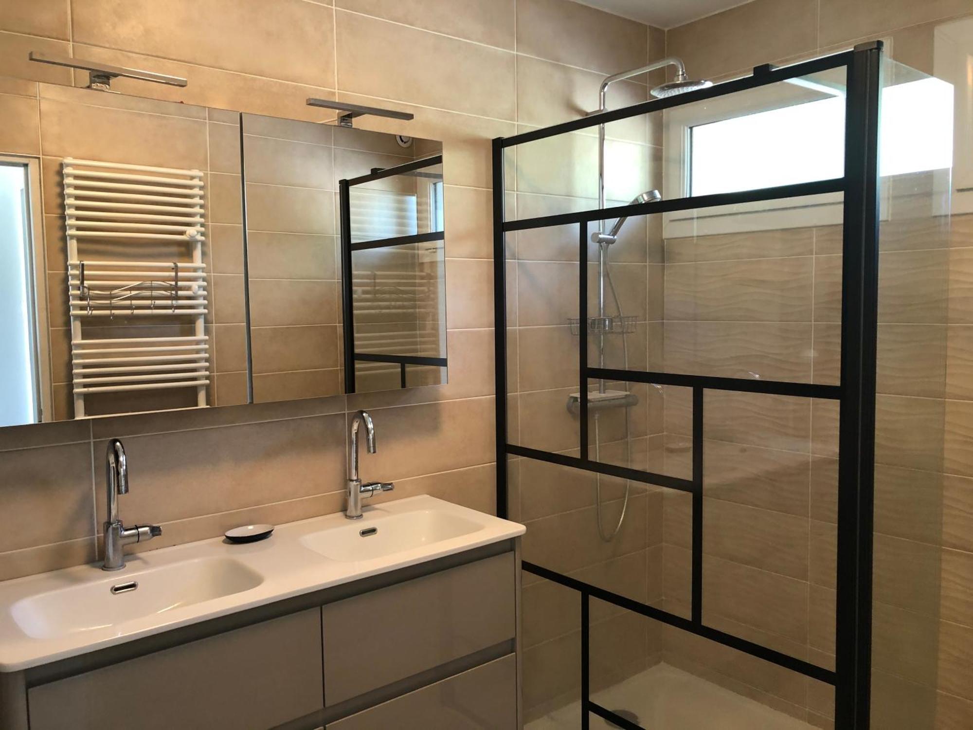 Appartement 100 M2 Vue Sancy Et Puy De Dome *